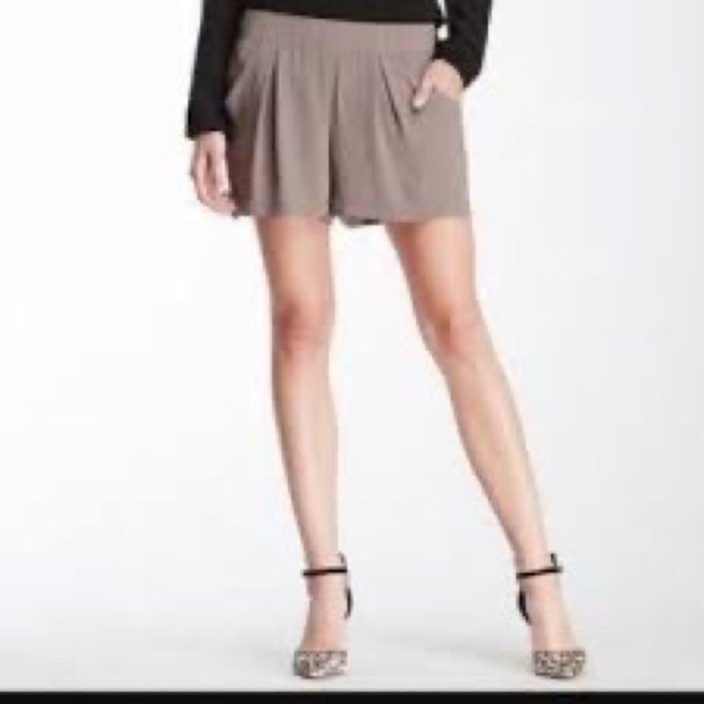 𝅺⭐️bcbg Max Azria Micah Shorts⭐️